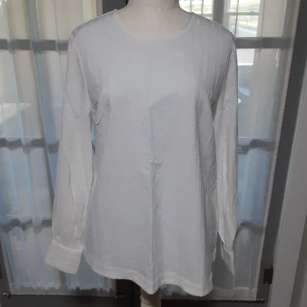 Women's Long Sleeve Crinkled Dressy Top by Marled Ivory Size L NWT.